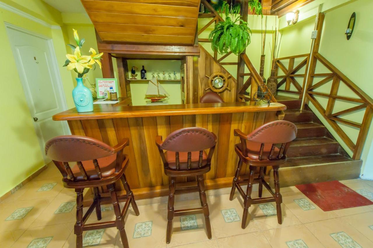 Hotel Tierra Verde Bed And Breakfast 보카스 타운 외부 사진
